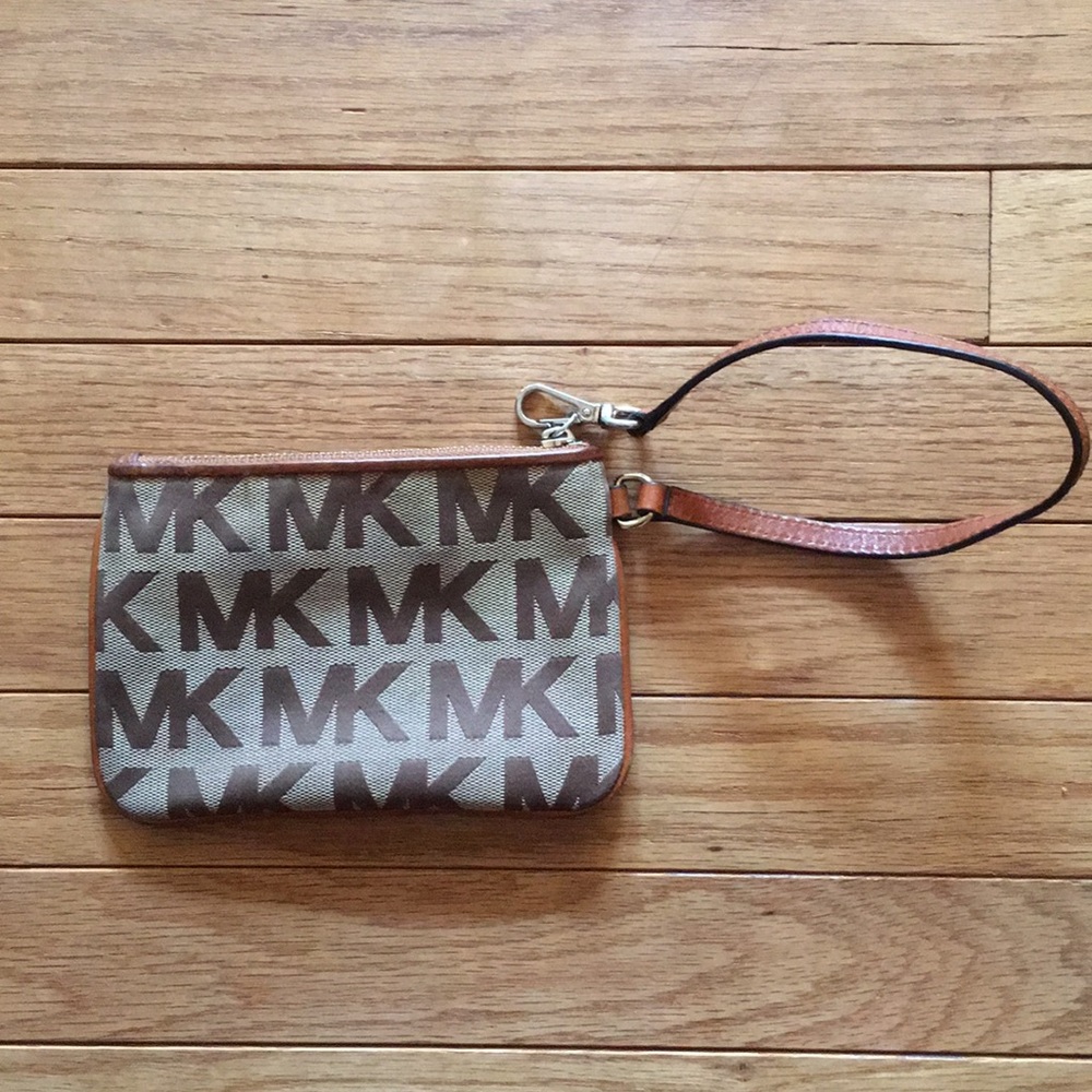 Michael Kors wristlet